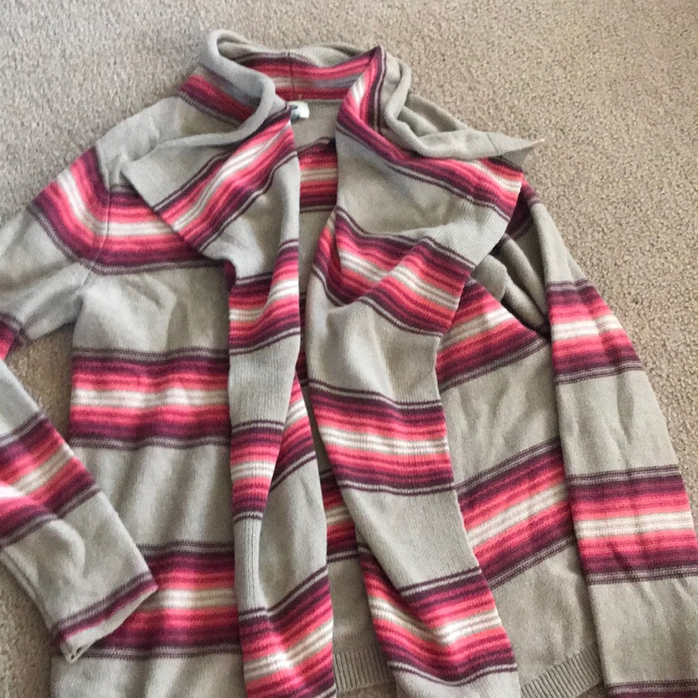 Cardigan sweater